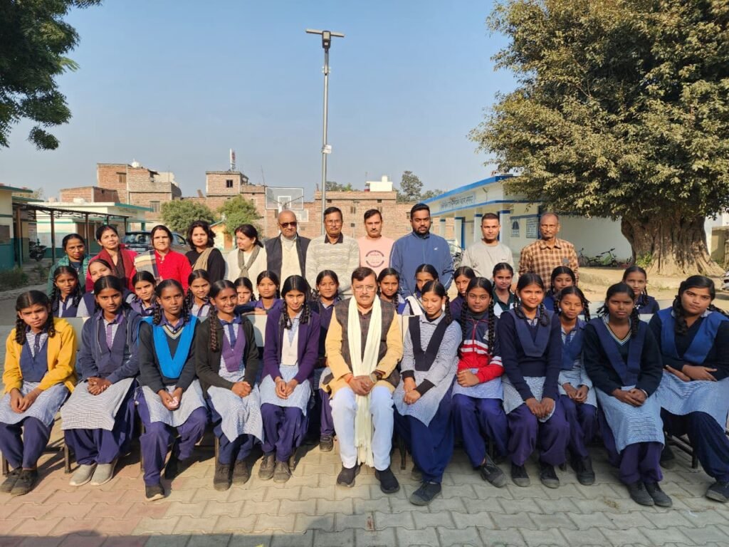 रामनगर बालिका विद्यालय का इंटर कॉलेज में उच्चीकरण— क्षेत्र में खुशी की लहर, पूर्व विधायक राजेश शुक्ला का हुआ सम्मान